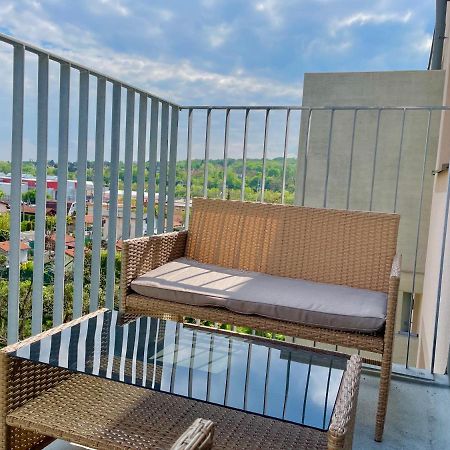 55 M2 Stylish Apartment With Balcony & Parking Wenen Buitenkant foto