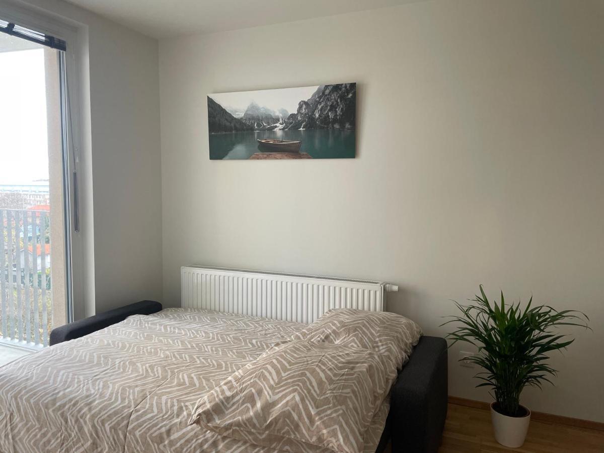 55 M2 Stylish Apartment With Balcony & Parking Wenen Buitenkant foto